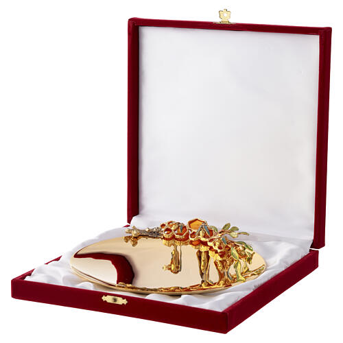 Chalice, ciborium and paten with bees, 18 kt gold-plated brass Alveolo model, Pical Arte 23