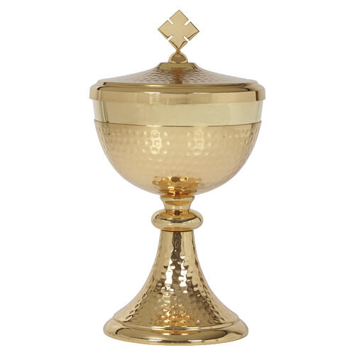Chalice and ciborium in gold-plated hammered brass with smooth knot 3