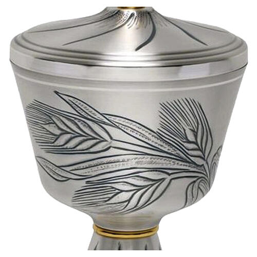 Hand-chiseled chalice and ciborium with wheat and grapes, silver-plated brass 4