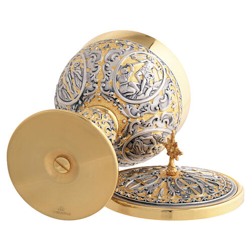 Chalice and ciborium, Passion of Jesus, two-tone Celtic style 11