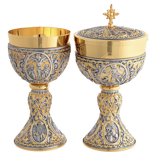 Cálice e píxide Paixão de Jesus bicolor estilo celta 1