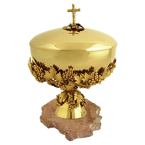 Assisi stone ciborium with a GRAPE and LEAF decoration, 18K gold plating, 5.5-inch diameter, Pical Arte Creazioni 1
