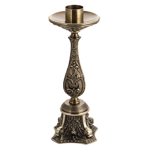 Candle holder in decorated bronze 1