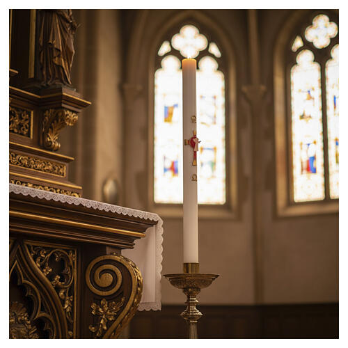 Paschal candle in white wax with support and red Christ 8x120cm 2