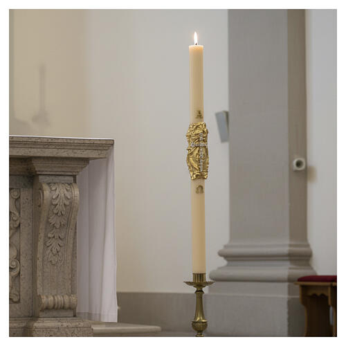 Ivory Paschal candle with Alpha, Omega and cross on an embossed golden cloak 120x8 cm 2