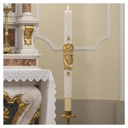 Paschal candle with matelassé finish, cross on a golden cloak, Alpha and Omega, 120x8 cm 2