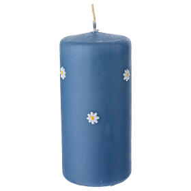 Candela cilindrica celeste con margherite in rilievo colorate mano 15 cm Cereria Di Giorgio