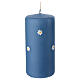Candela cilindrica celeste con margherite in rilievo colorate mano 15 cm Cereria Di Giorgio s1