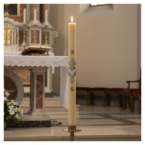 Paschal candle 120x8 cm beeswax with Holy Spirit on silvered cross 2