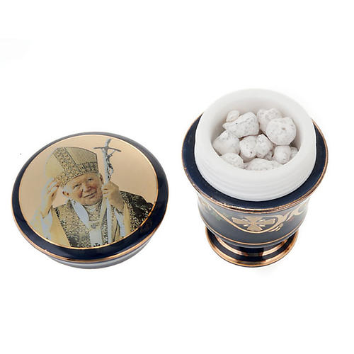 Ceramic case with scented incense 3