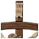 Crucifix bois patiné multinuances modèle Corpus, croix courbée s6