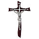 Croix acajou Christ résine argent 65 cm s1