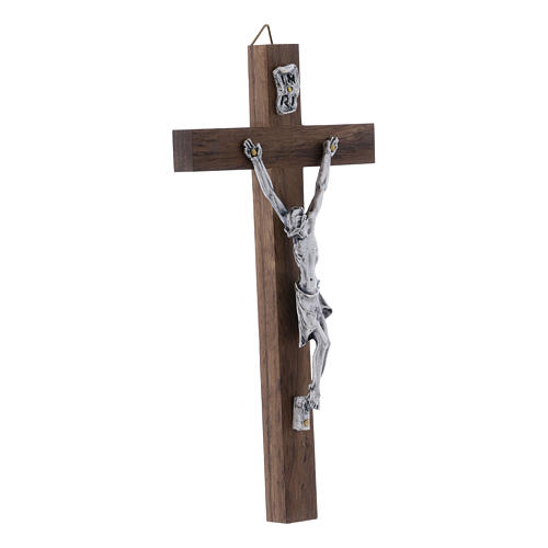 Crucifixo corpo prateado e cruz em madeira de nogueira moderno 16 cm 2