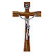 Crucifixo moderno em madeira de oliveira com corpo prateado 17 cm s1