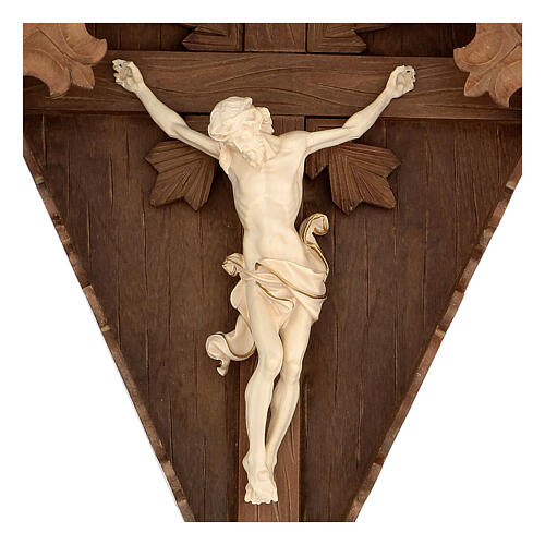 Flurkreuz aus Tannenholz mit Corpus Christi aus gebeiztem Holz mit Goldfaden Grödnertal Schnitzerei 2