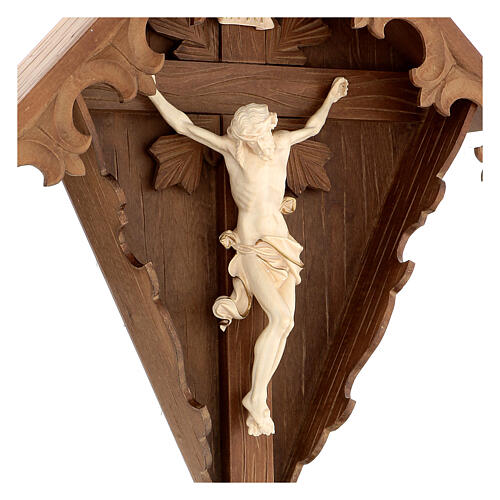 Flurkreuz aus Tannenholz mit Corpus Christi aus gebeiztem Holz mit Goldfaden Grödnertal Schnitzerei 7