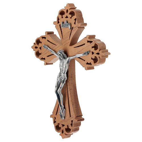 Crucifix en bois avec Christ en acier argenté 2