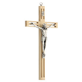 Crucifixo em madeira perfurada com corpo metálico de 25 cm