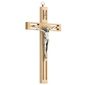 Kruzifix aus gelochtem Holz mit Christuskőrper aus Metall, 20 cm