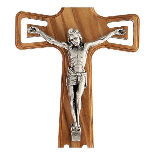 Crucifixo oliveira Cristo metal prateado extremidades perfuradas 11 cm 2