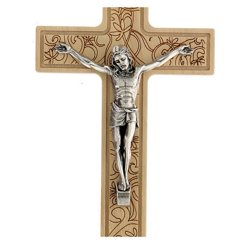 Crucifix décoré bois Christ métal 16,5 cm 2