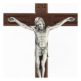 Crucifix bois avec rainures et Christ argenté 25 cm
