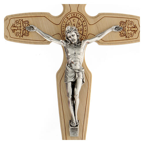 Sankt Benedikt Kruzifix aus Olivenbaumholz mit Christuskőrper aus Metall, 21 cm 2
