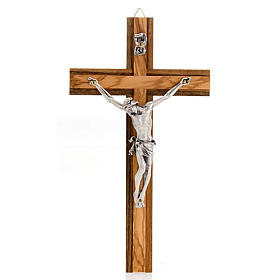 Crucifijo en madera de nogal, olivo y cuerpo en metal