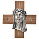 Crucifix bois de noix visage Christ s3