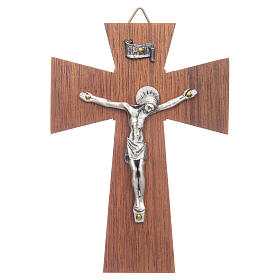Crucifix bois de noix, corps argenté, 10 cm