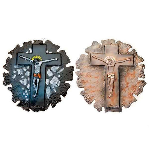 Round Wall Painted Crucifix 25 cm 1