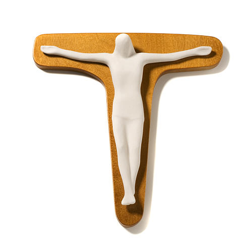 Crocifisso argilla bianca su croce legno 28 cm 1