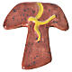Kreuz Tau aus roter Keramik mit gelber Taube. s1