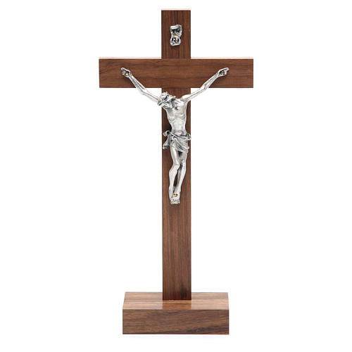Crucifix de table en bois de noix avec base 1