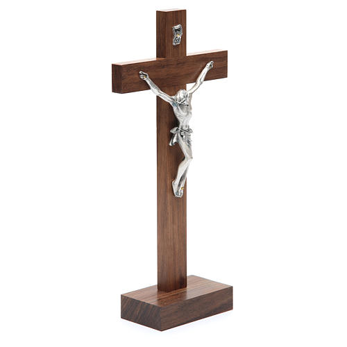 Crucifix de table en bois de noix avec base 3