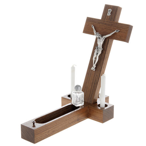Crucifix petit autel bois de noyer 5