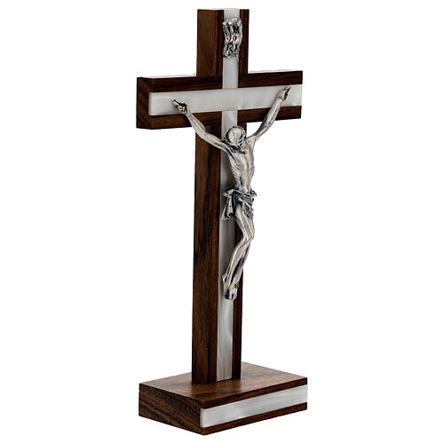 Croix de table en bois de noix décor simili nacre 3