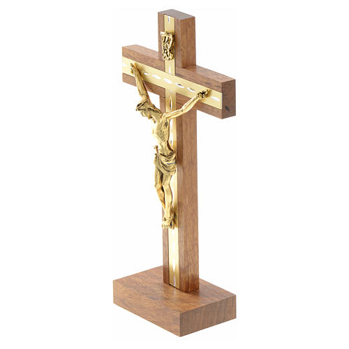 Crucifixo madeira e metal dourado de mesa 6