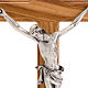 Crucifixo de mesa madeira oliveira e metal prateado s3