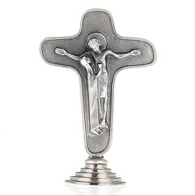Metalowy krucyfiks stojący Chrystus i Maryja z kielichem