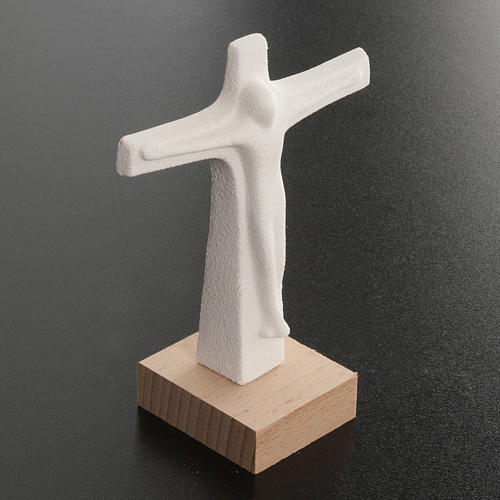 Crucifixo de mesa argila branca 11 cm 3