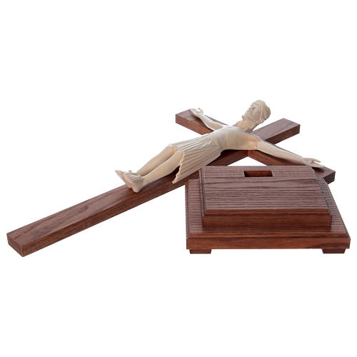 Crucifix à poser de Altenstadt 52cm bois ciré 6