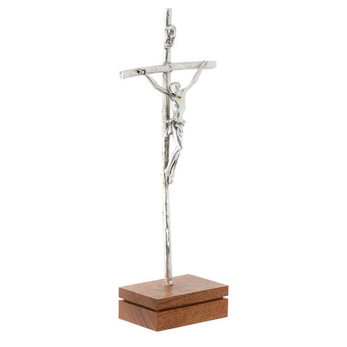 Altar crucifix in metal with base in wood 23.5cm 3