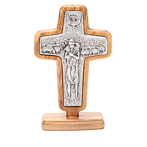 Altar crucifix in metal With Pope Francis, olive wood 13x8.5cm 1