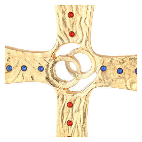 Hochzeitskreuz aus vergoldetem Messing mit Kristallen und gekreuzten Eheringen