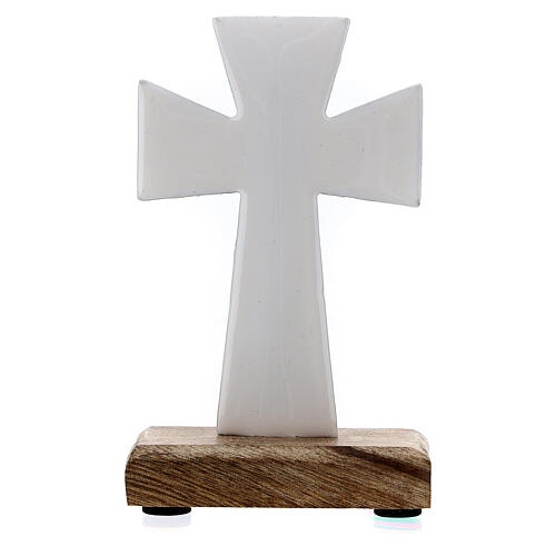 Tischkreuz aus weiß emailliertem Eisen mit Holzsockel, 10 cm 1