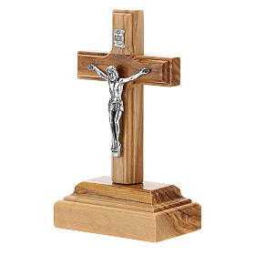 Tischkruzifix aus Olivenbaumholz mit Christuskőrper aus Metall, 9,5 cm