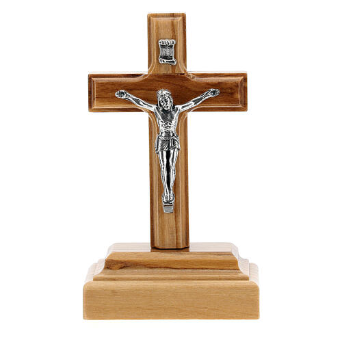 Crocifisso tavolo Cristo metallo 9,5 cm legno ulivo 1