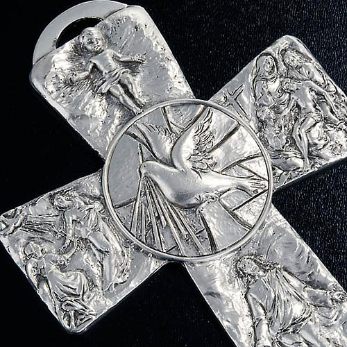 Kreuz mit heiligen Geist aus Metall. 3