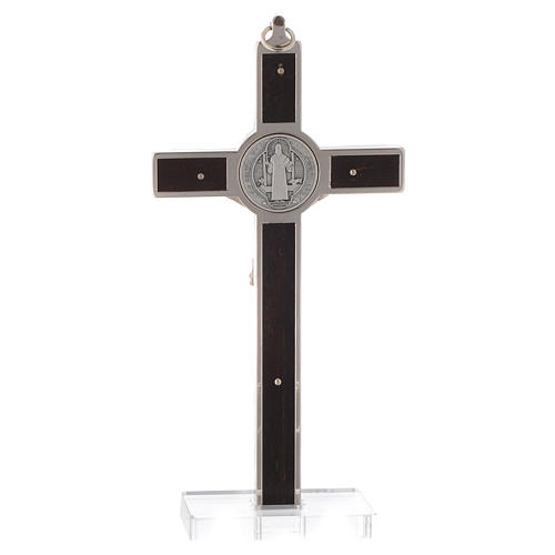Krzyż św. Benedykt inkrustowany drewnem podstawa z pleksi 4